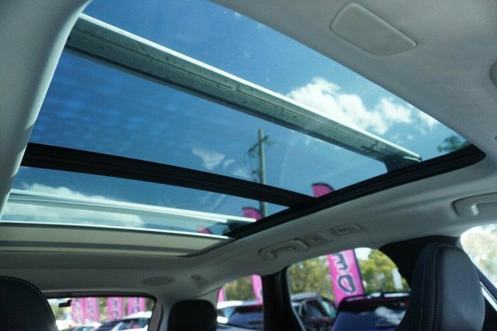 2023 Volvo XC60 Ultimate B5 Bright