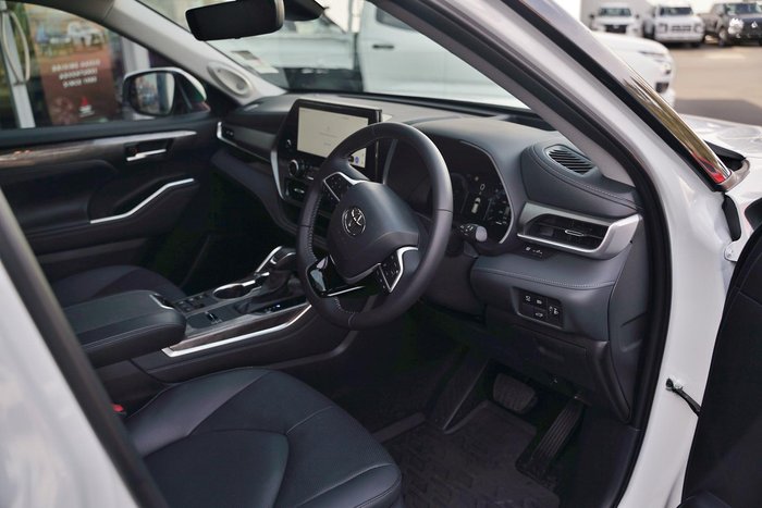 2024 Toyota Kluger Grande