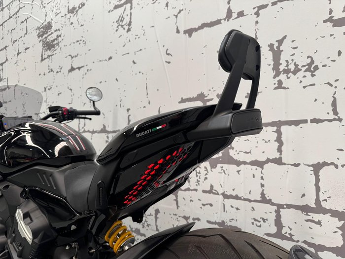 2024 Ducati Diavel V4 Diavel Red
