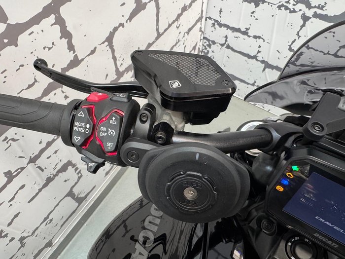 2024 Ducati Diavel V4 Diavel Red