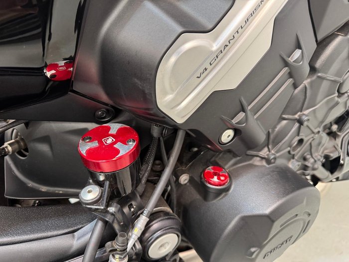 2024 Ducati Diavel V4 Diavel Red