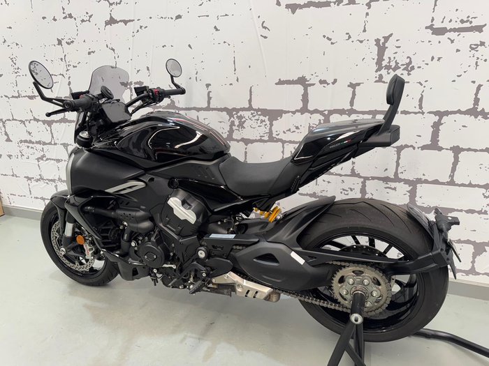 2024 Ducati Diavel V4 Diavel Red