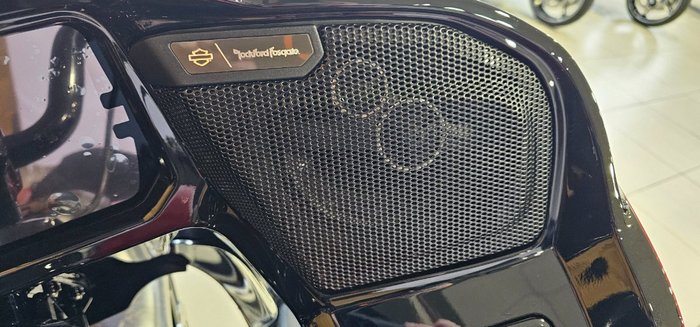 2025 Harley-davidson FLTRXSE CVO ROAD GLIDE (121) Red