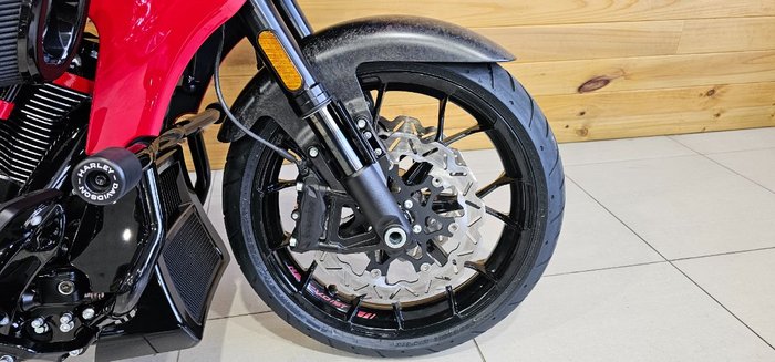 2025 Harley-davidson FLTRXSE CVO ROAD GLIDE (121) Red