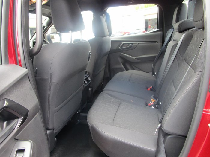 2025 Isuzu D-MAX X-RIDER