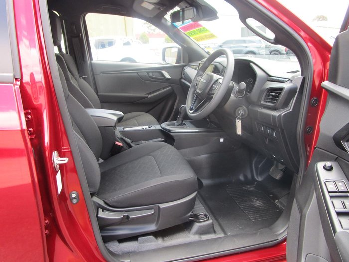 2025 Isuzu D-MAX X-RIDER