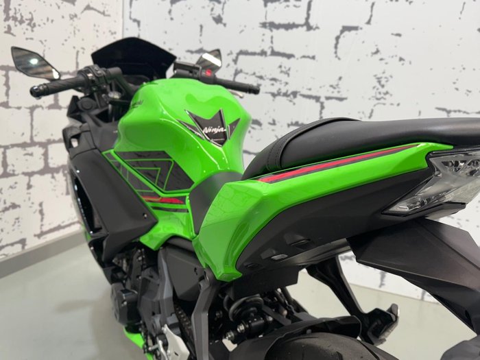 2023 Kawasaki Ninja 650L (LAMS) KRT Edition Ninja Green