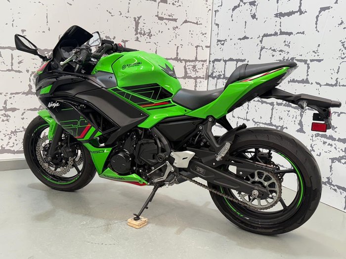 2023 Kawasaki Ninja 650L (LAMS) KRT Edition Ninja Green