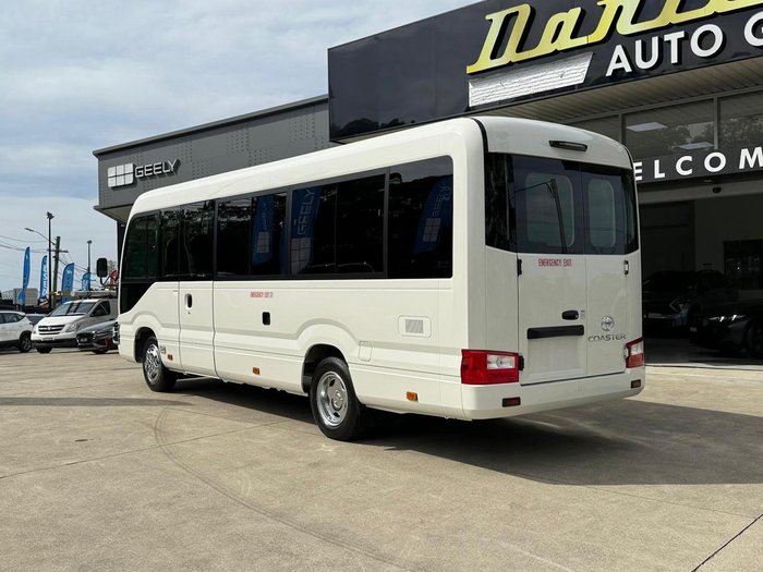 2025 Toyota Coaster Deluxe