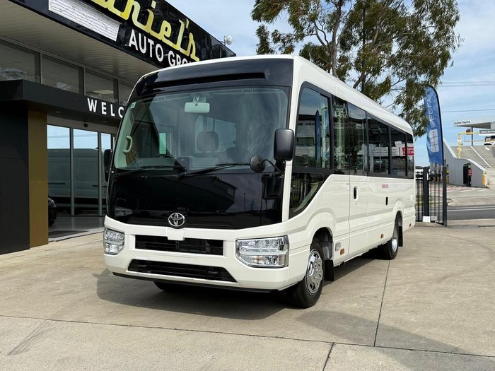 2025 Toyota Coaster Deluxe