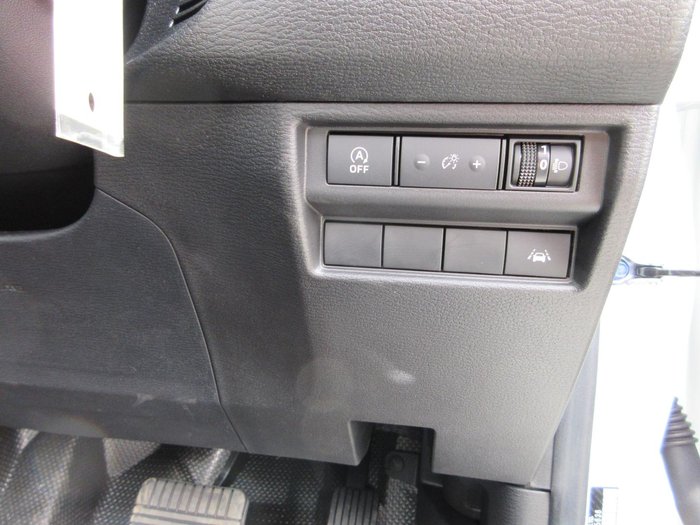 2025 Mitsubishi Triton GLX