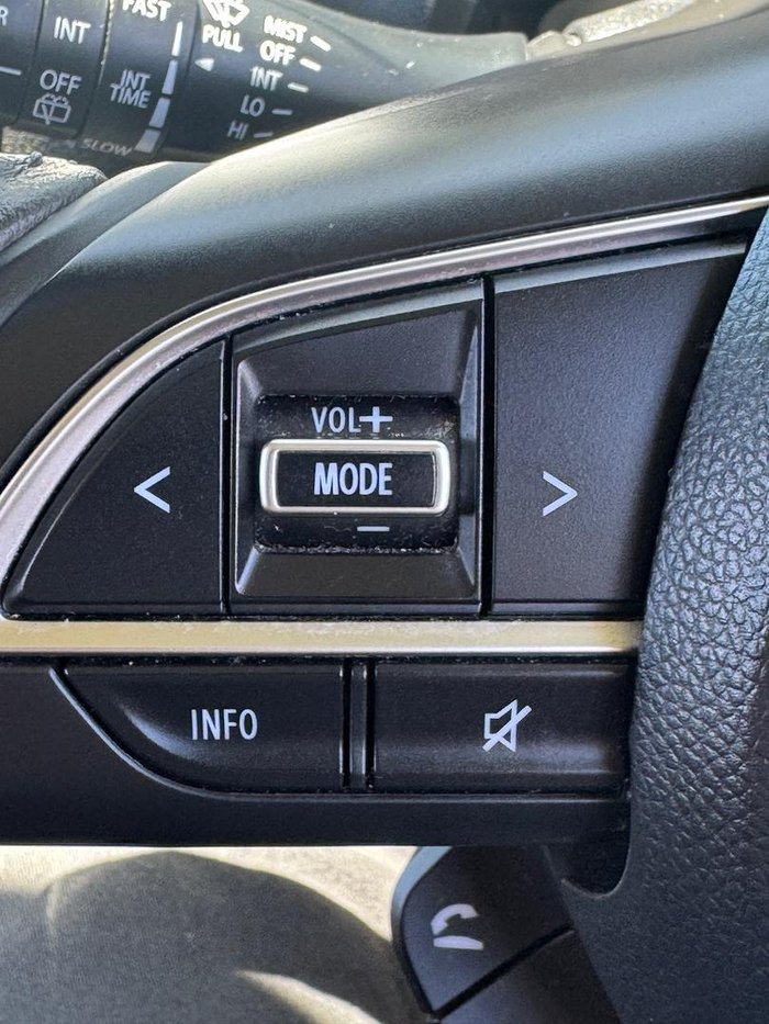 2022 Suzuki Swift GL AZ Series II Pure White