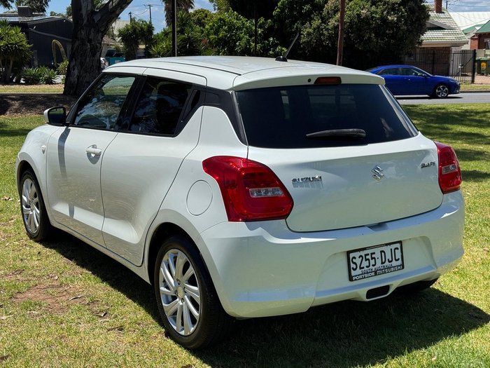 2022 Suzuki Swift GL AZ Series II Pure White
