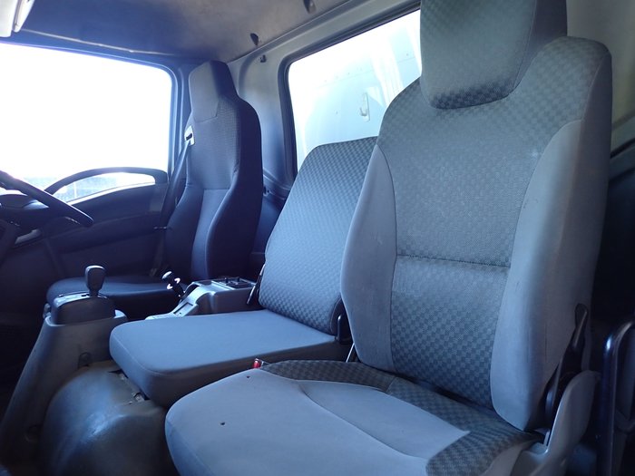 2018 ISUZU FRR 107-210