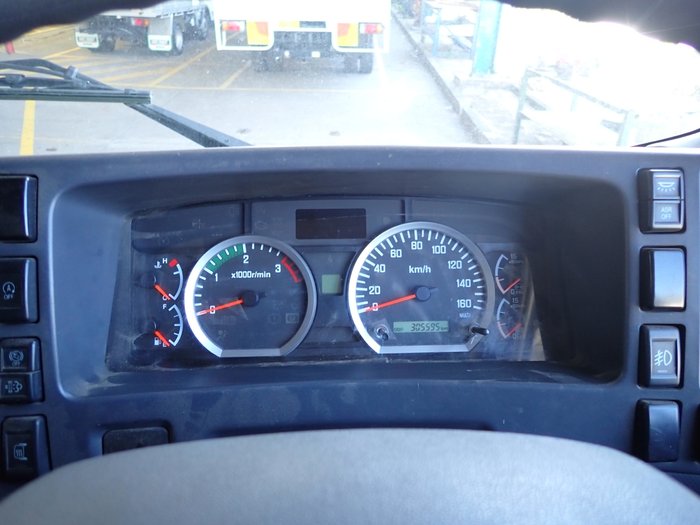 2018 ISUZU FRR 107-210