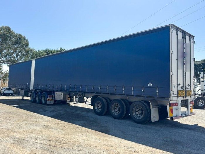 2021 Maxitrans St3 Flat Deck B-Double Curtain Side Combination