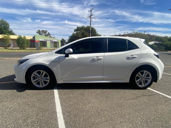 2020 Toyota Corolla Ascent Sport Hybrid
