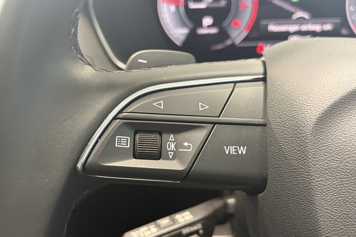 2024 Audi Q5 45 TFSI Dynamic Black