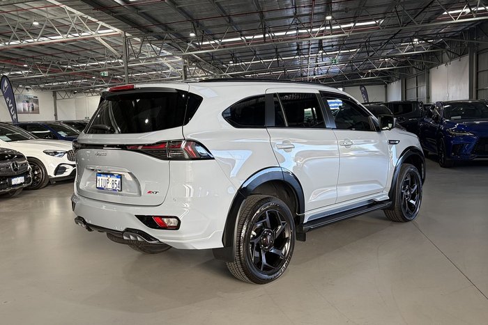 2025 Isuzu MU-X X-TERRAIN