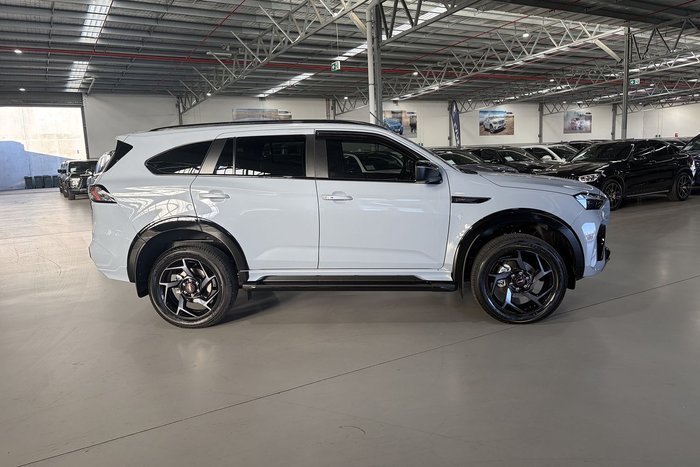 2025 Isuzu MU-X X-TERRAIN