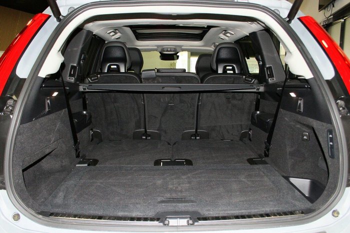 2024 Volvo XC90 Recharge Ultimate T8 Plug-In Hybrid