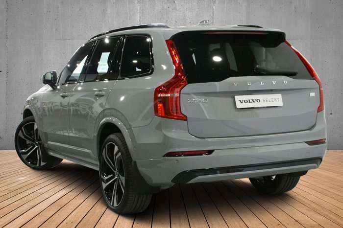 2024 Volvo XC90 Recharge Ultimate T8 Plug-In Hybrid