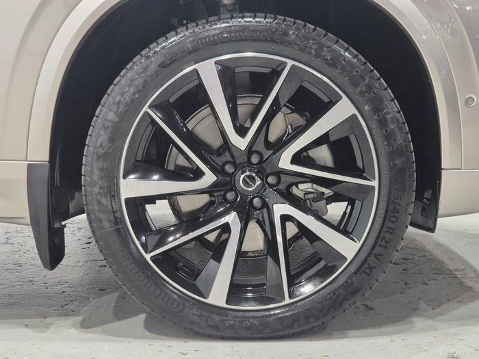 2024 Volvo XC90 Ultimate B5 Bright