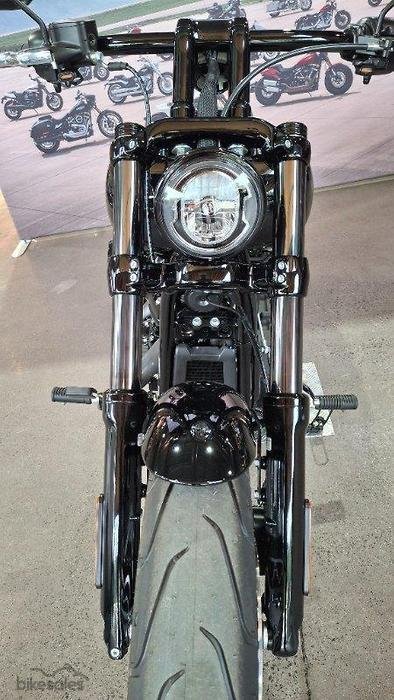 2025 Harley-davidson FXBR BREAKOUT (117) Vivid Black