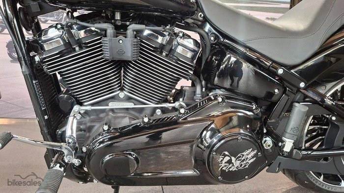 2025 Harley-davidson FXBR BREAKOUT (117) Vivid Black