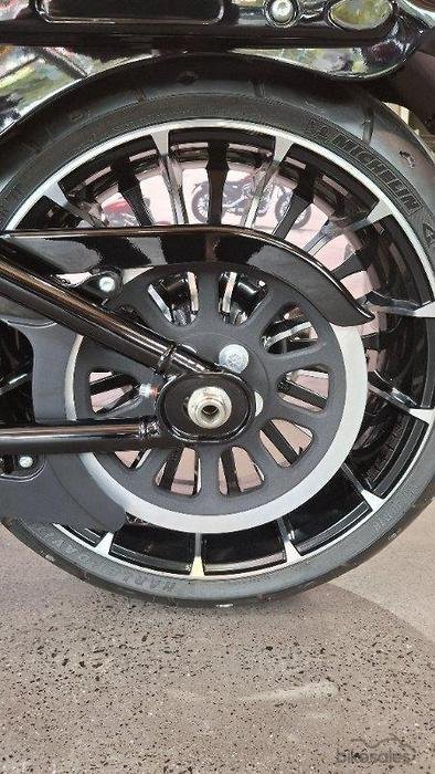 2025 Harley-davidson FXBR BREAKOUT (117) Vivid Black