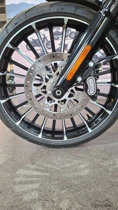 2025 Harley-davidson FXBR BREAKOUT (117) Vivid Black