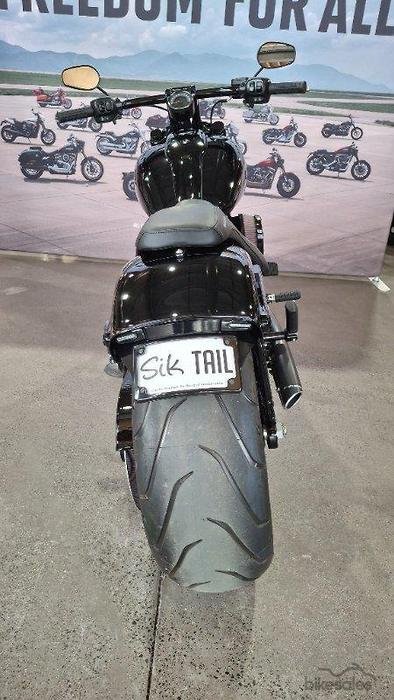 2025 Harley-davidson FXBR BREAKOUT (117) Vivid Black