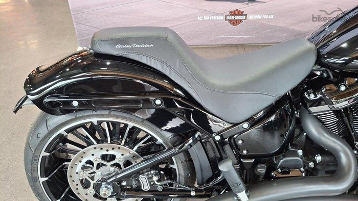2025 Harley-davidson FXBR BREAKOUT (117) Vivid Black