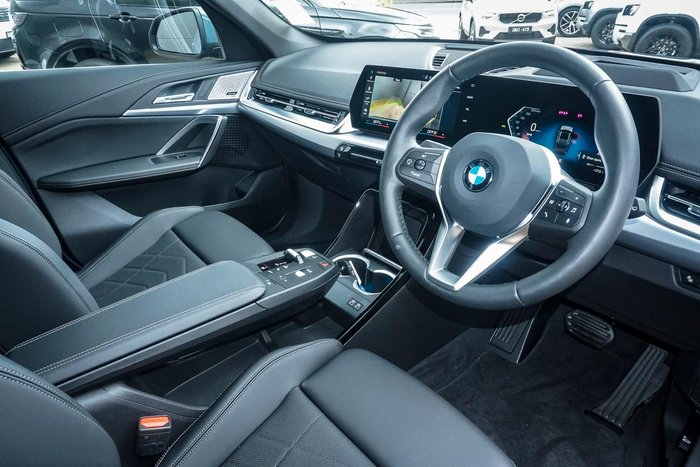 2025 BMW X1 sDrive18i