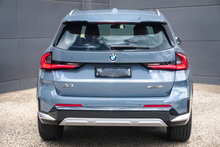2025 BMW X1 sDrive18i