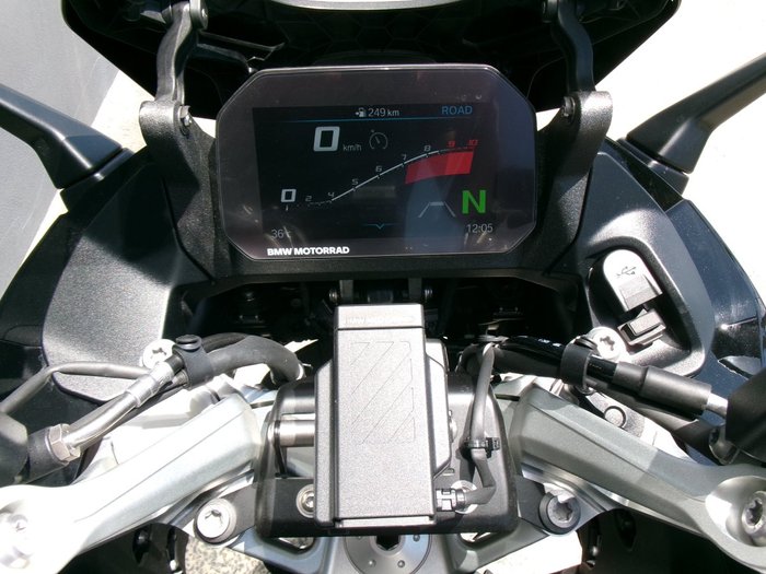 2026 BMW Motorrad 2026 BMW 1300CC R 1300 RS Triple Black BLACK STORM METALLIC