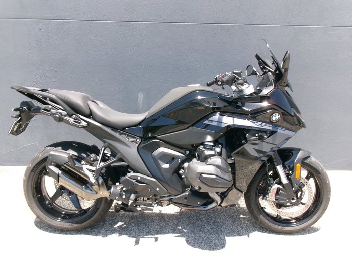 2026 BMW Motorrad 2026 BMW 1300CC R 1300 RS Triple Black BLACK STORM METALLIC