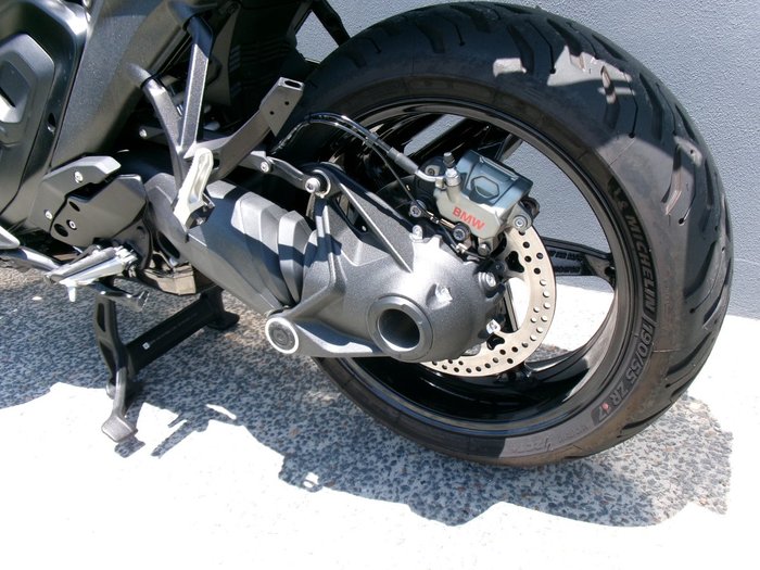 2026 BMW Motorrad 2026 BMW 1300CC R 1300 RS Triple Black BLACK STORM METALLIC