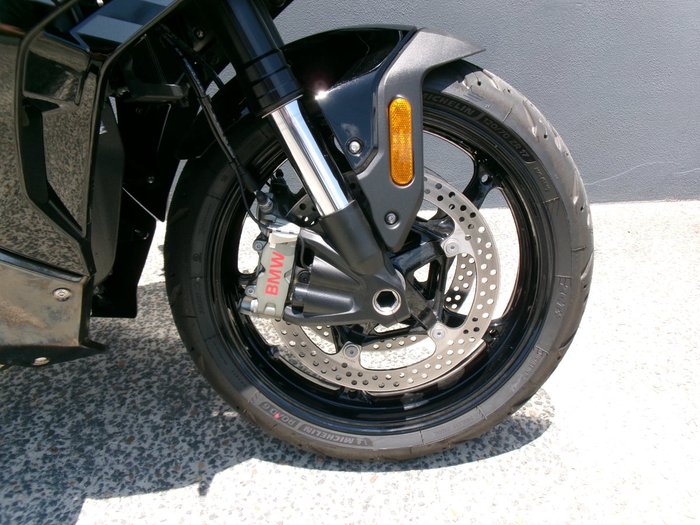 2026 BMW Motorrad 2026 BMW 1300CC R 1300 RS Triple Black BLACK STORM METALLIC