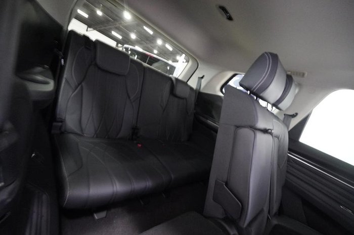 2025 LDV D90 Executive