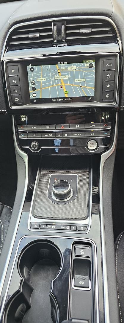 2016 Jaguar XE 25t R-Sport X760 MY17 Cosmic Black