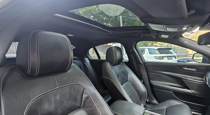 2016 Jaguar XE 25t R-Sport X760 MY17 Cosmic Black