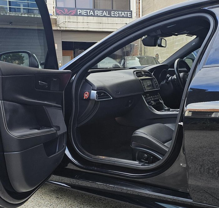 2016 Jaguar XE 25t R-Sport X760 MY17 Cosmic Black