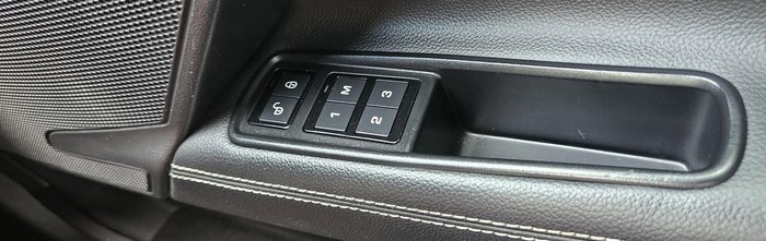 2016 Jaguar XE 25t R-Sport X760 MY17 Cosmic Black