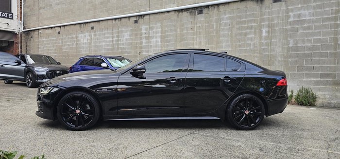 2016 Jaguar XE 25t R-Sport X760 MY17 Cosmic Black