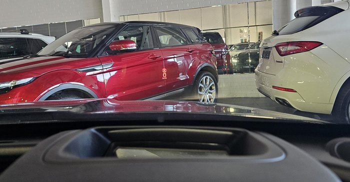 2016 Jaguar XE 25t R-Sport X760 MY17 Cosmic Black