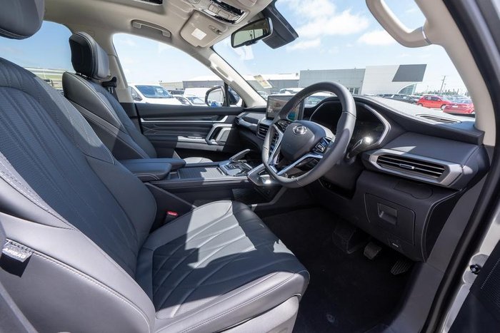 2025 LDV D90 Executive