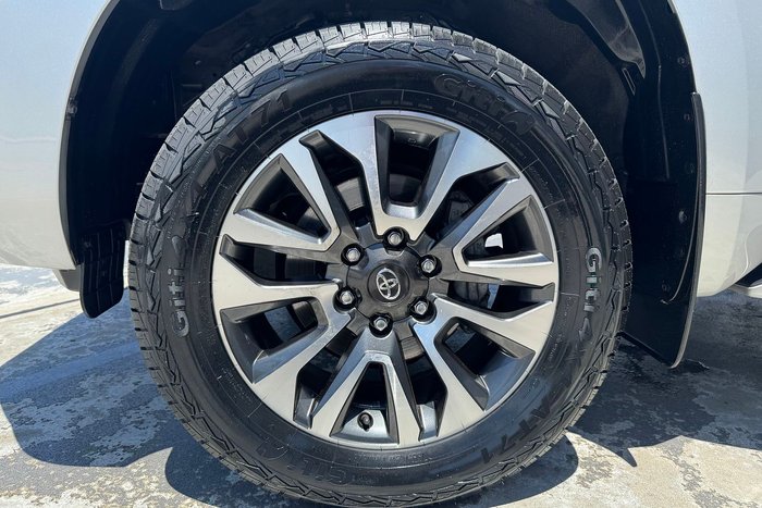 2021 Toyota Landcruiser Prado VX