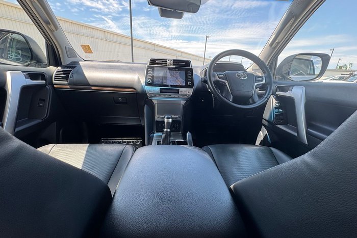 2021 Toyota Landcruiser Prado VX