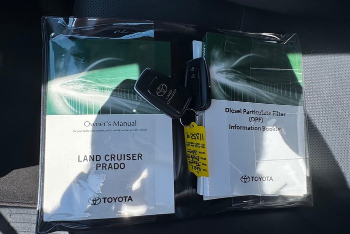 2021 Toyota Landcruiser Prado VX